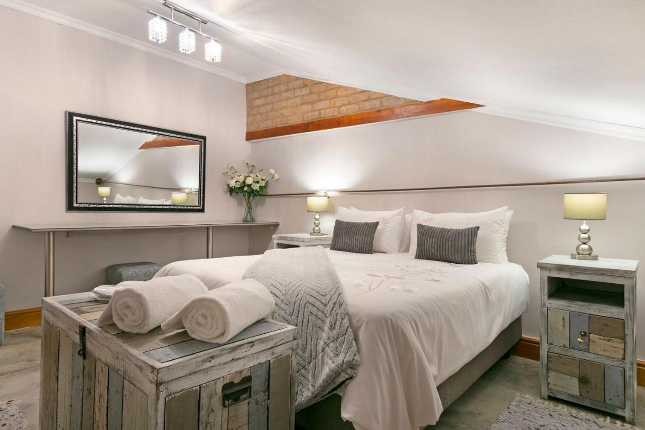 J'S Audacious Living Montagu Self Catering Lejlighed Eksteriør billede